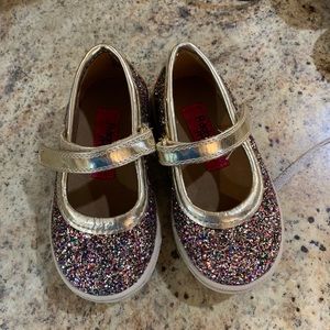 Size 5 glitter toddler shoes